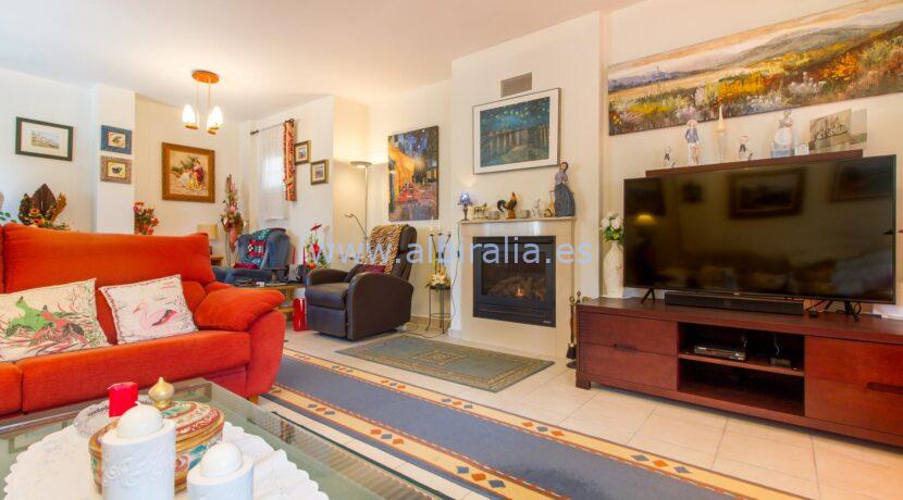 TV stue med god plass til kveldskos i Albir Spania