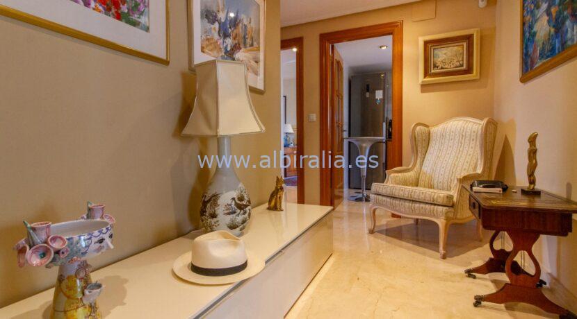 apartamento atico ultima planta con vista al mar se vende en el albir parque sierra helada