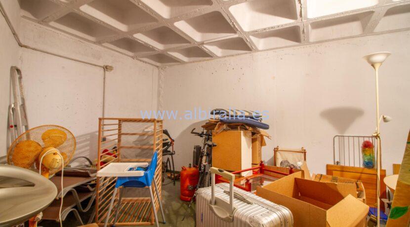 top floor apartment 4 bedrooms for sale in albir