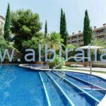 Leilighet med oppvarming havutsikt svømme-basseng til salgs sentralt i Albir