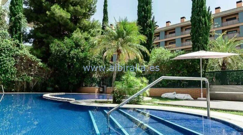 Leilighet med oppvarming havutsikt svømme-basseng til salgs sentralt i Albir