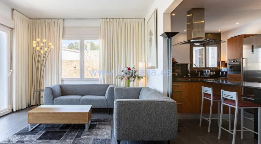 Private luxury villa just 8 minutes from Santa Margarida Beach