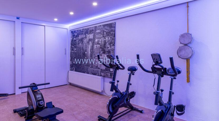 Villa insonorizada para grabar musica, podcast en venta en Roses, Girona